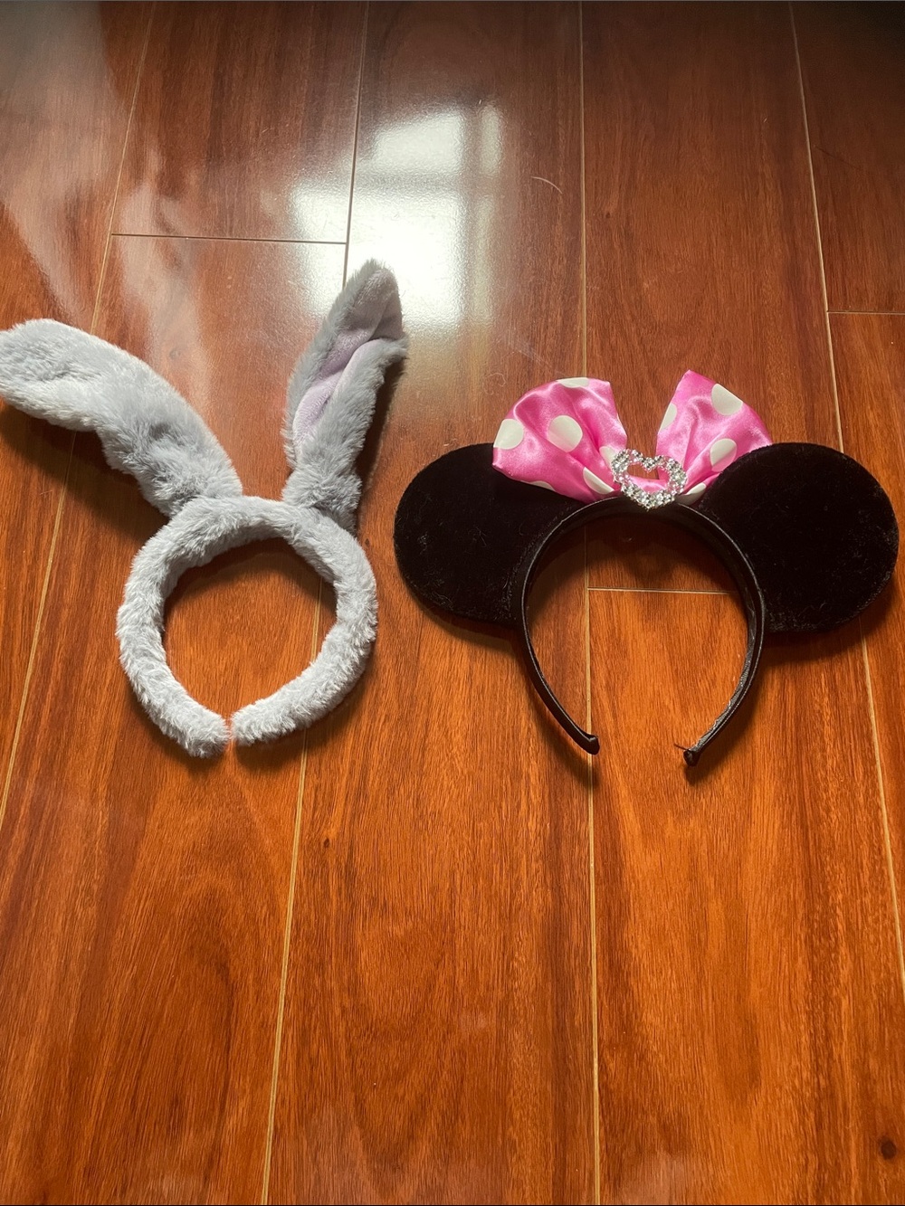 Little girl’s Disney headband mouse and rabbit ears